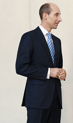 DR THOMAS TOEPFER &ndash; Chief Financial Officer (photo)