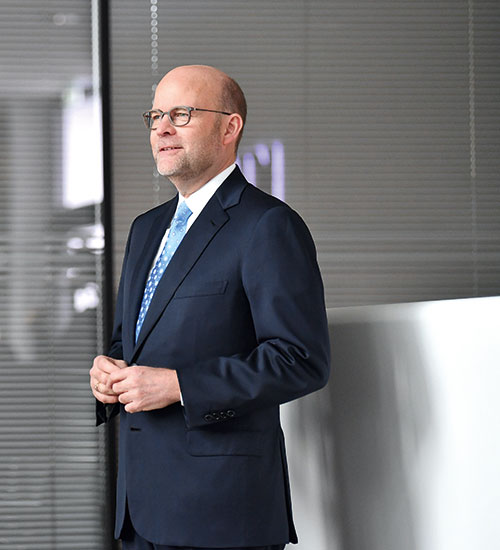 Gordon Riske, CEO (photo)
